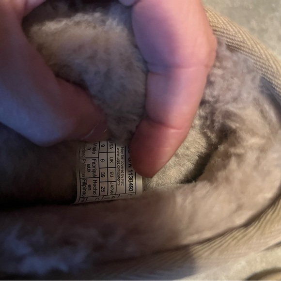 NWT UGG Classic Short II Bootie size 8 - Picture 12 of 13